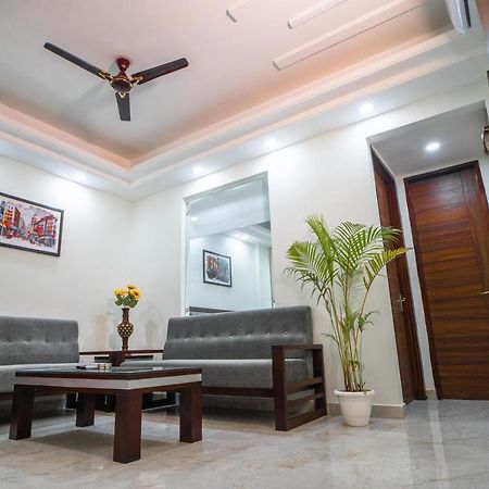 The Lodgers 1 Bhk Serviced Apartment Golf Course Road Gurgaon Exteriör bild