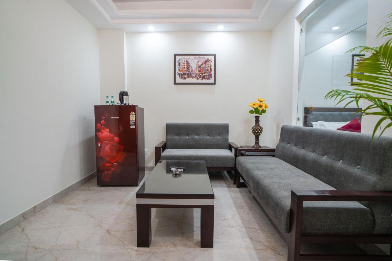 The Lodgers 1 Bhk Serviced Apartment Golf Course Road Gurgaon Exteriör bild