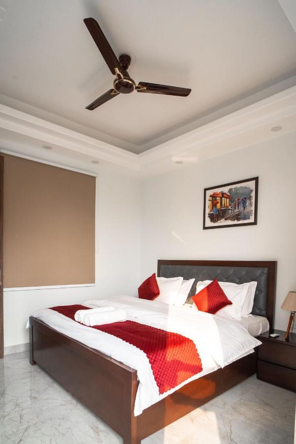 The Lodgers 1 Bhk Serviced Apartment Golf Course Road Gurgaon Exteriör bild